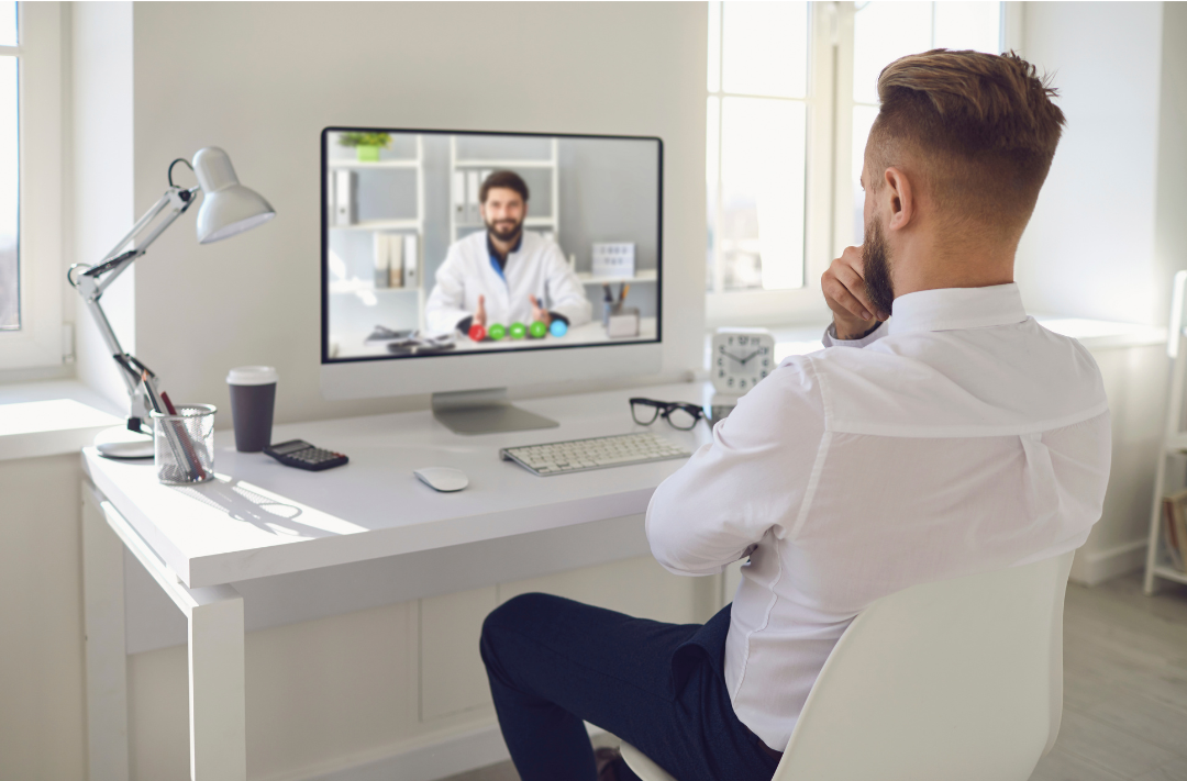 Patient in Videosprechstunde bei einem Kooperationsarzt von Adon Health